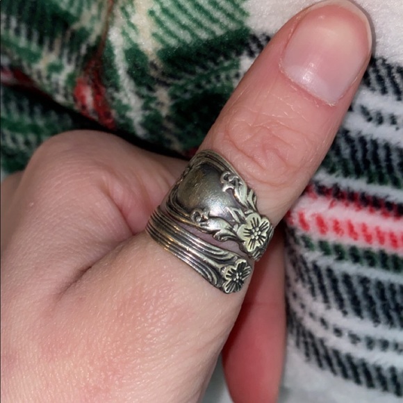 Spoon Ring - Picture 1 of 2